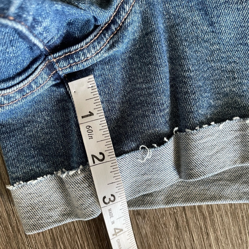 Levi's Blue Jean Shorts Classic Denim Style - Picture 5 of 5